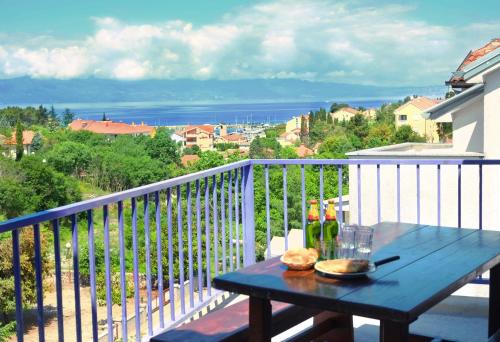  Apartment Sunsetview in Malinska