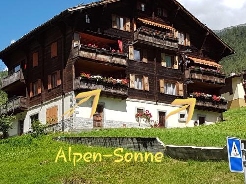 Alpen-Sonne in Sankt Niklaus, Schweiz