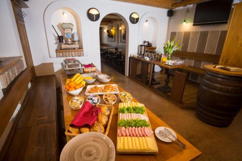 Food and beverages, GLUTEN FREE Bed & Breakfast Dezela Okusov in Ljubljana