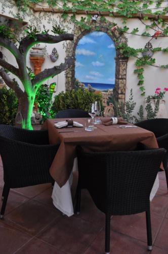 Krimar Hotel - image 9