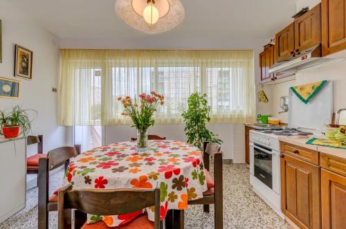  Apartment Grdelin in Split