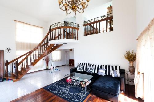 Villa image 2