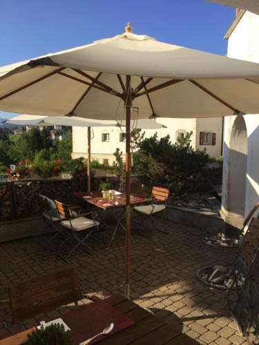 Arena Lodge - image 12