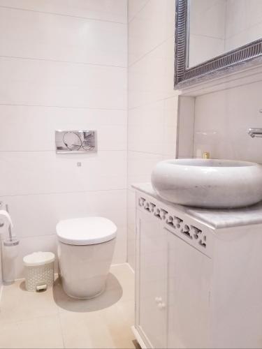 88 Valletta Boutique Escape - image 5
