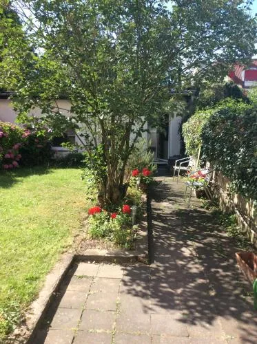 Altstadt Bonn mit eigenem Parkplatz und Garten in Bonn, Deutschland