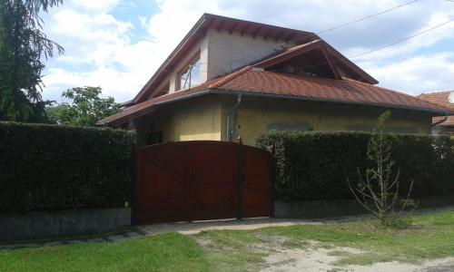  Nyugalom Szigete Ház in Lakitelek