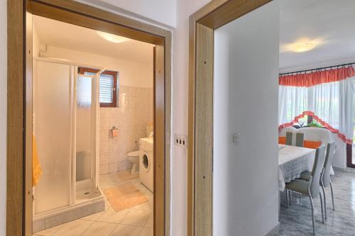 Apartman D&D, Dvorine 63
