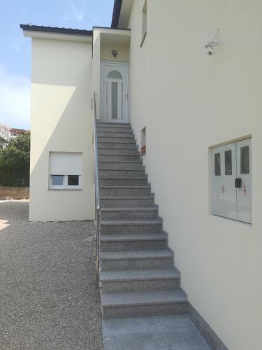 Apartmani Ivka - image 12