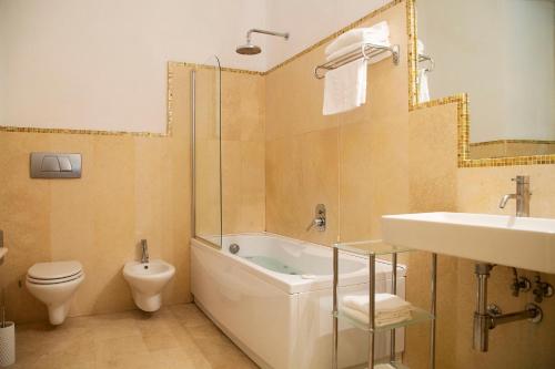 Bathroom, Residenza dei Capitani in Ascoli Piceno