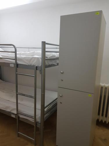 Sleep Inn Hostel 5