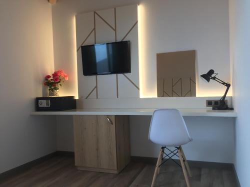 First House - image 4