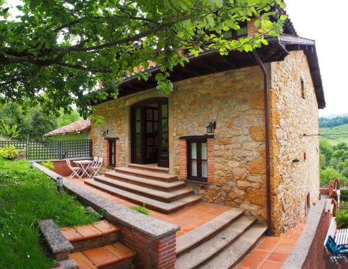 Entrance, Casas Rurales Asturias Campon Antrialgo in Pilona