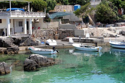 ชายหาด, Studio Molunat 8964b in โมลูนัต