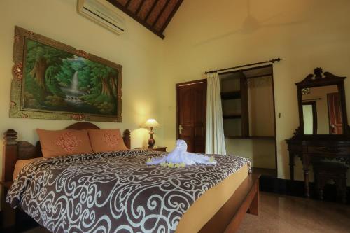 Loka Sari Guest House and Spa