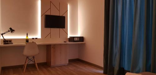 First House - image 5