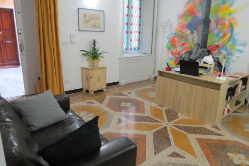 Iekārtas, Leone X Genova Affittacamere in Castelletto