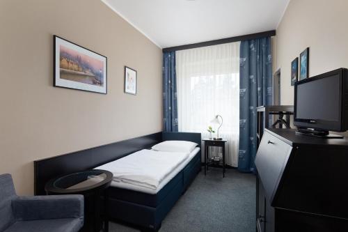 1 twin bed