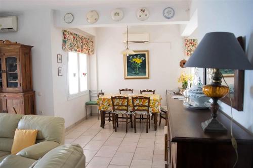  Aerostato house With Fantastic Sea View in Sinarádes