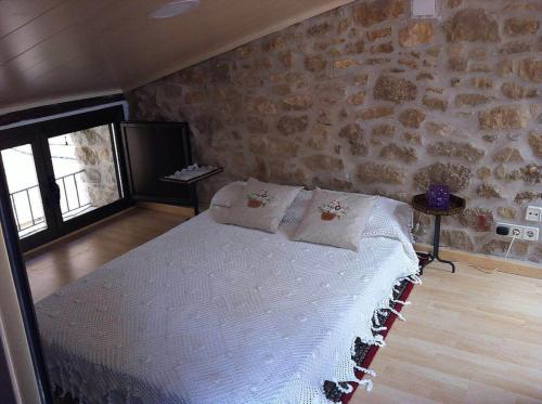  La roca del Castell in Cerviá