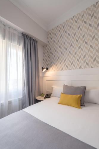 Single Room image 4