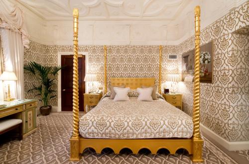 151213373 Milestone Hotel Kensington