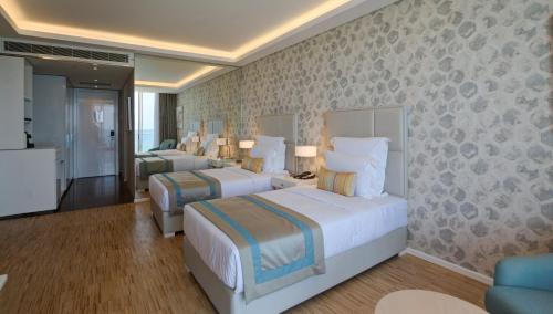 لانكستر إيدن باي لانكستر إيدن باي