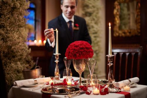 151229131 Milestone Hotel Kensington