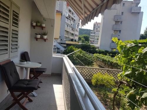  Nadija, Unterkunft in Dugi Rat