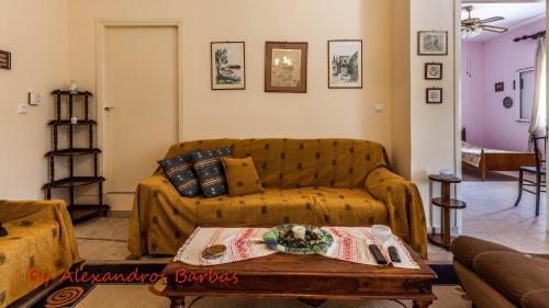  Bourikos House Corfu in Áno Korakiána