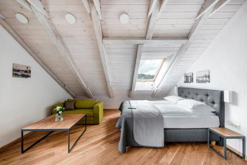 Piano Apartments - image 2