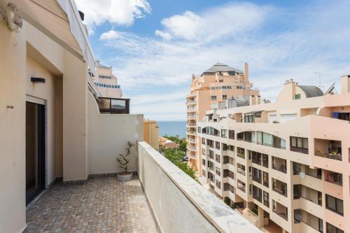 FLH Cascais Rooftop Apartment