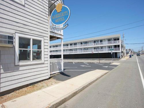 Marguerite Motel