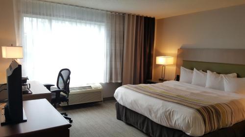 Country Inn & Suites by Radisson Elk River MN - image 4