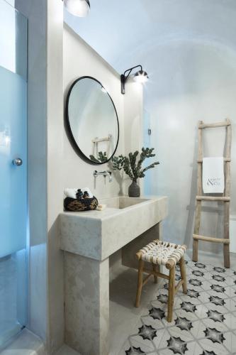 White & Co. La Torre Suites - image 13