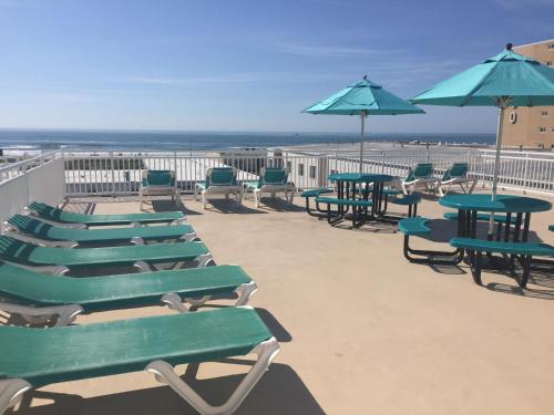 Surf Song Beach Resort