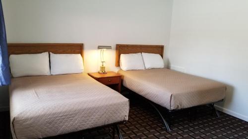Budget Inn Breezewood - image 4
