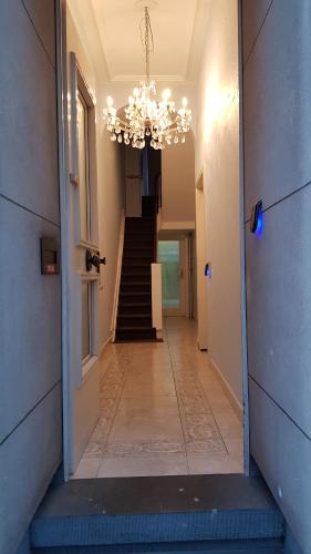 GSB Flats & Rooms - Albert - image 13