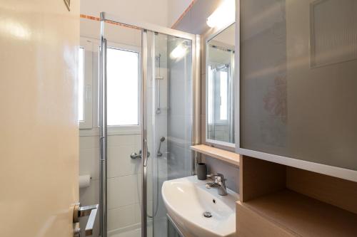 Acropolis Stylish Suite - image 10