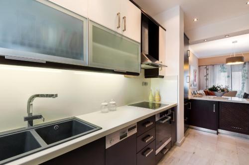 Acropolis Stylish Suite - image 7