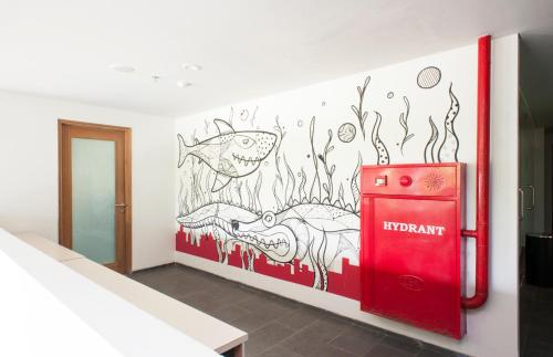 MaxOneHotels at Dharmahusada Surabaya - image 5