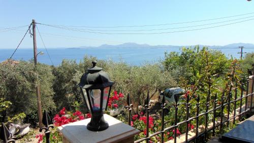 Spiros & Dimitris View House