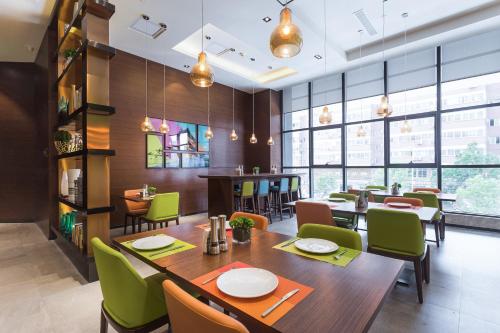 Restaurant, Hampton by Hilton Zhengzhou High-Tech Zone in Zhengzhou