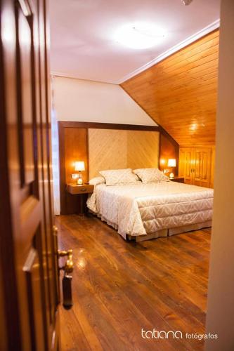 Hotel Restaurante La Casilla in กังกาส เดล นาร์เซอา