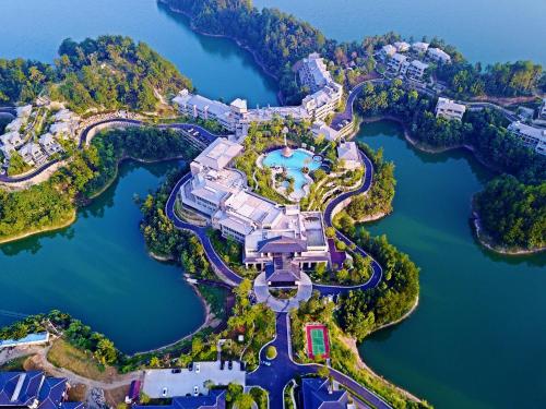 Bright Resort Hotel