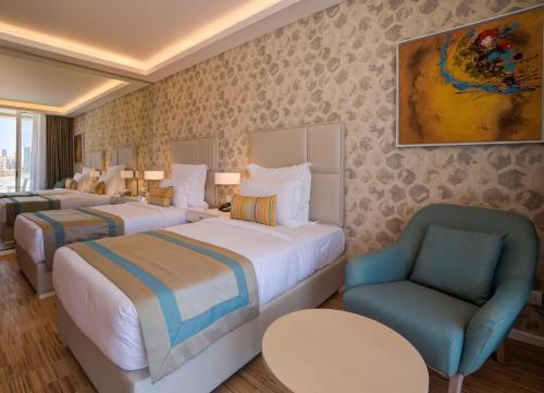 لانكستر إيدن باي لانكستر إيدن باي