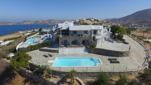 Terra, Paroikia (foto 5)