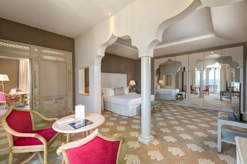 room detail thumbnail 0