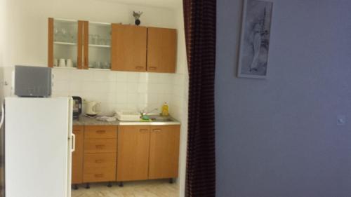  Apartments Kresic in Marina
