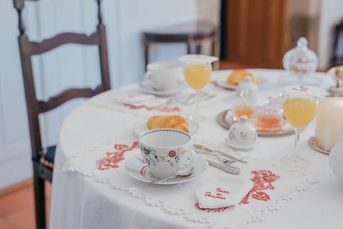 บริการและสิ่งอำนวยความสะดวก, Casa Dos Pombais in เครย์โซมิล