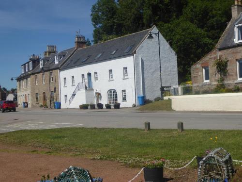 Accommodation in Avoch